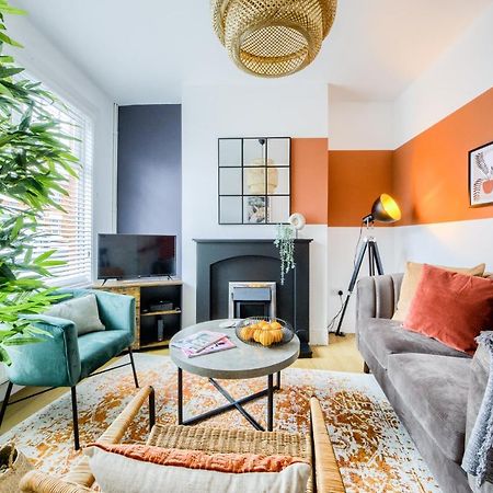 Coventry Fashionable House, City Centre, Free Parking, Sleeps 4, By Empower Homes Εξωτερικό φωτογραφία