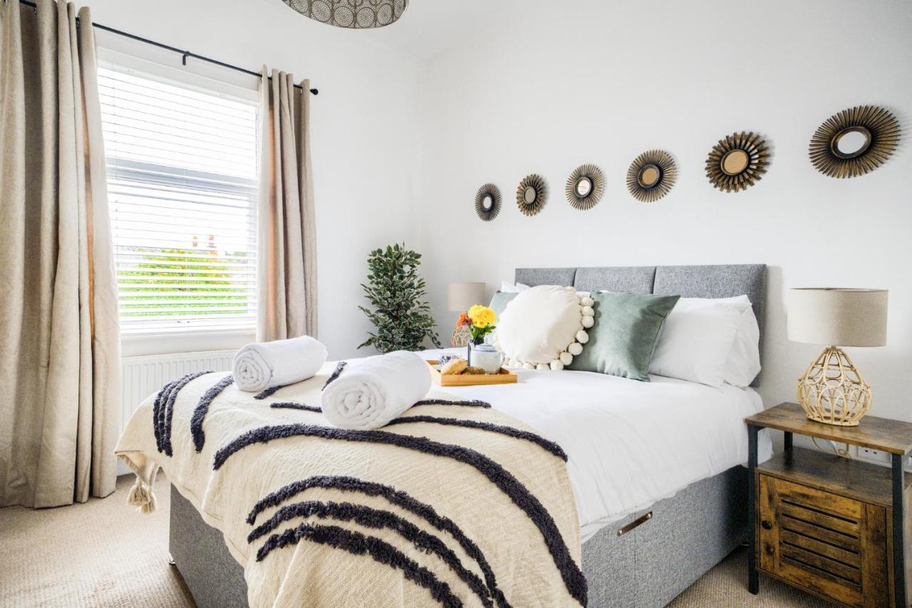 Coventry Fashionable House, City Centre, Free Parking, Sleeps 4, By Empower Homes Εξωτερικό φωτογραφία