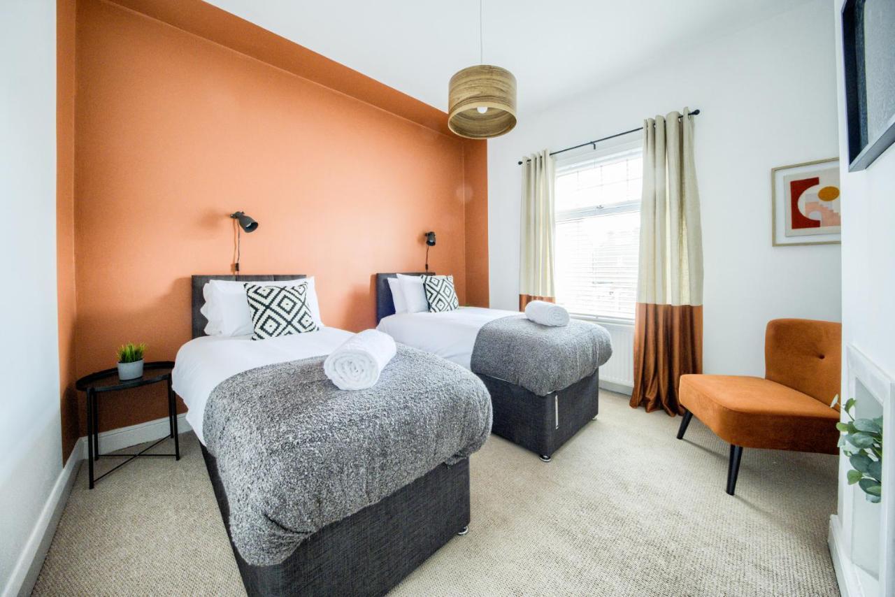 Coventry Fashionable House, City Centre, Free Parking, Sleeps 4, By Empower Homes Εξωτερικό φωτογραφία